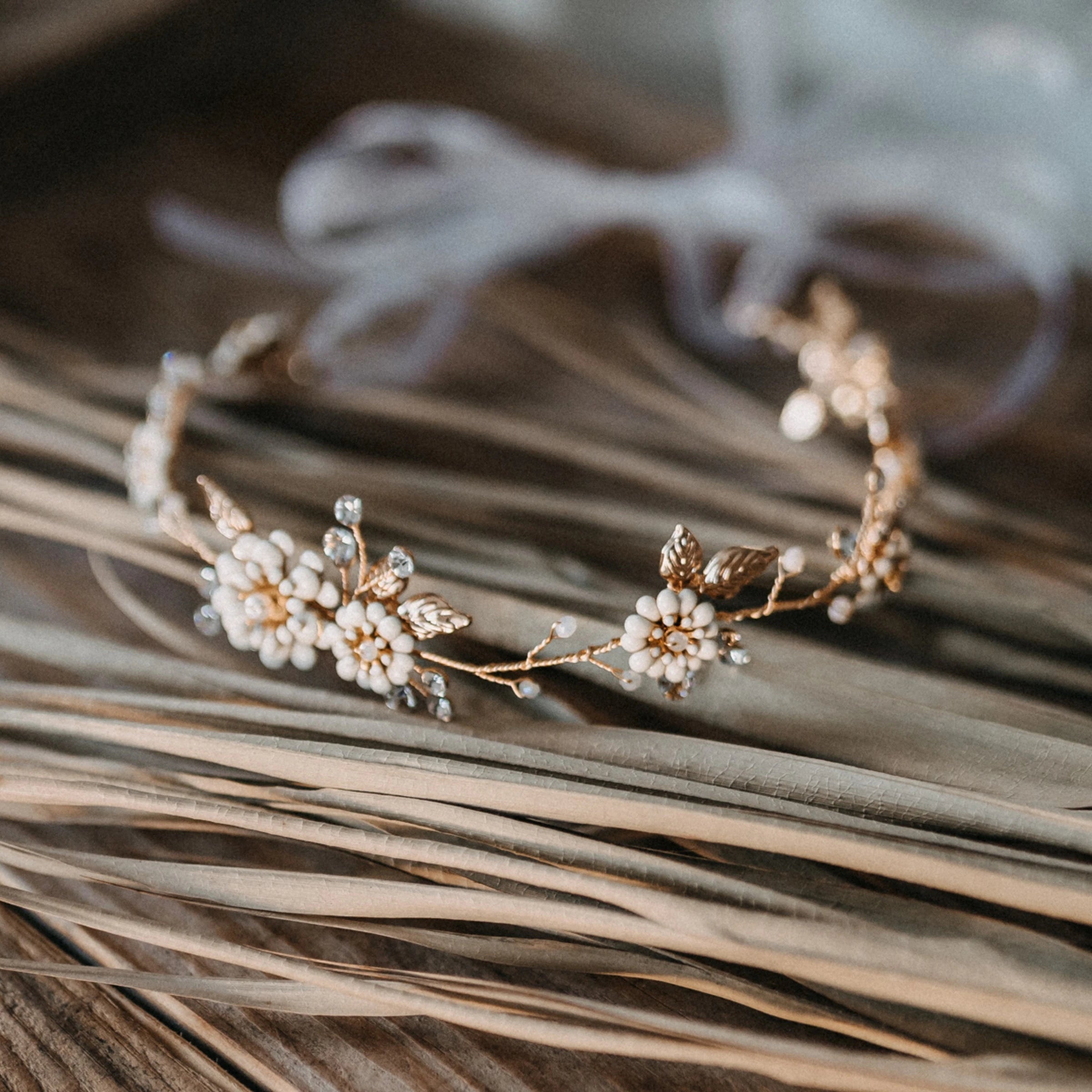 Blumenschmuck Haare Gold Braut